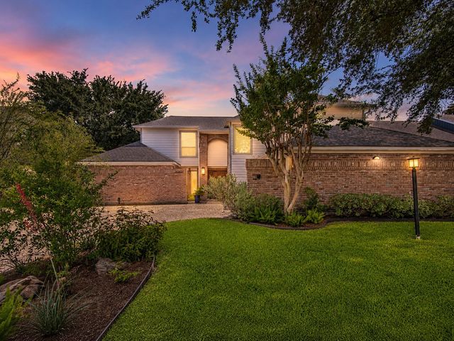 10307 Piping Rock Lane, Houston, TX 77042