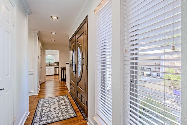 10307 Piping Rock Lane, Houston, TX 77042