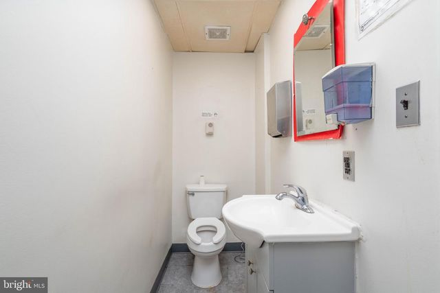 1300 SPRING GARDEN ST, Philadelphia, PA 19123