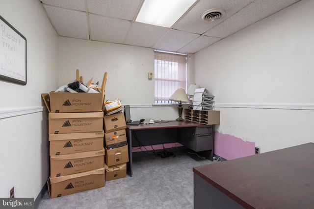 1300 SPRING GARDEN ST, Philadelphia, PA 19123