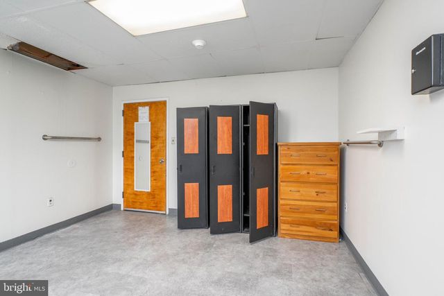 1300 SPRING GARDEN ST, Philadelphia, PA 19123