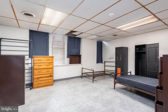 1300 SPRING GARDEN ST, Philadelphia, PA 19123