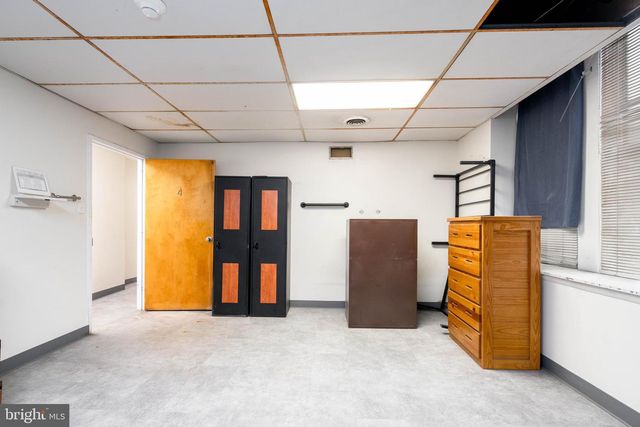 1300 SPRING GARDEN ST, Philadelphia, PA 19123