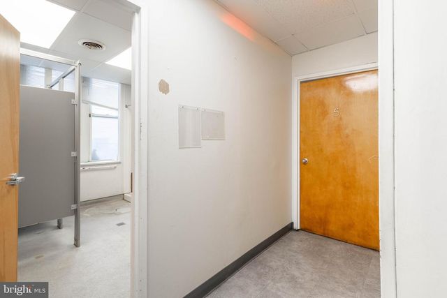 1300 SPRING GARDEN ST, Philadelphia, PA 19123