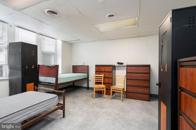 1300 SPRING GARDEN ST, Philadelphia, PA 19123