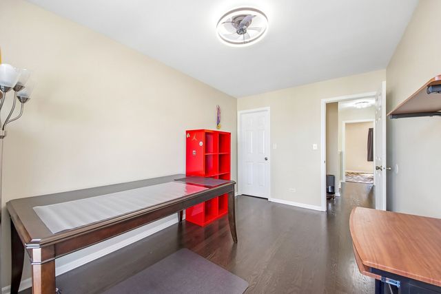 673 E FOUNTAINVIEW Drive 673, Mundelein, IL 60060