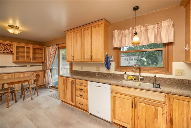 1627 7th Avenue SE, Rochester, MN 55904