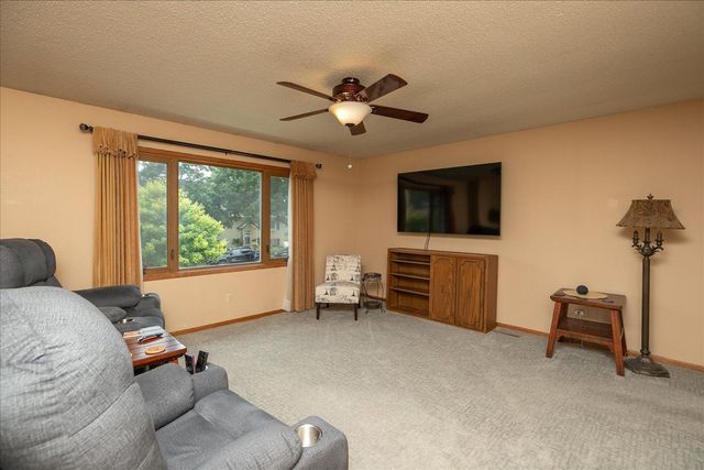 1627 7th Avenue SE, Rochester, MN 55904