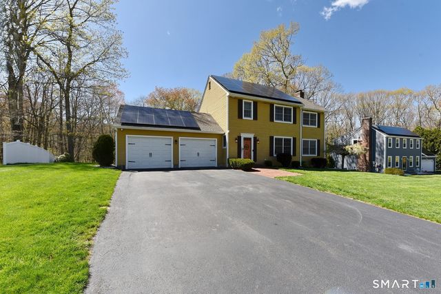 31 North Maple Street, East Hampton, CT 06424