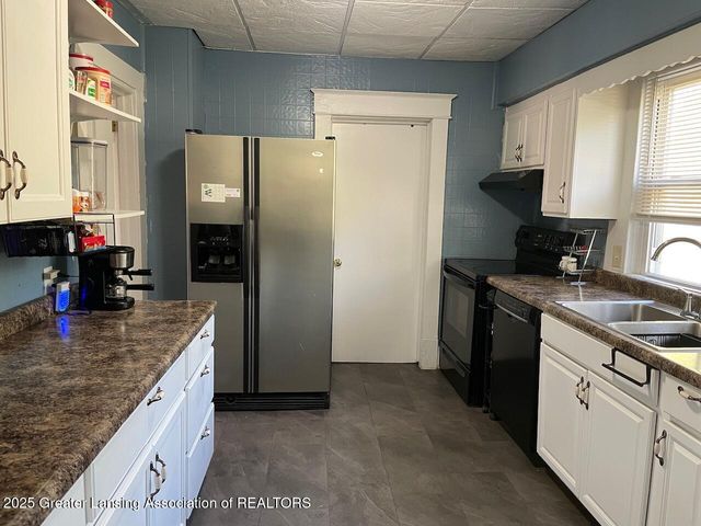 705 Princeton Avenue, Lansing, MI 48915