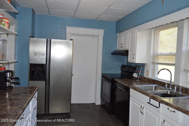 705 Princeton Avenue, Lansing, MI 48915