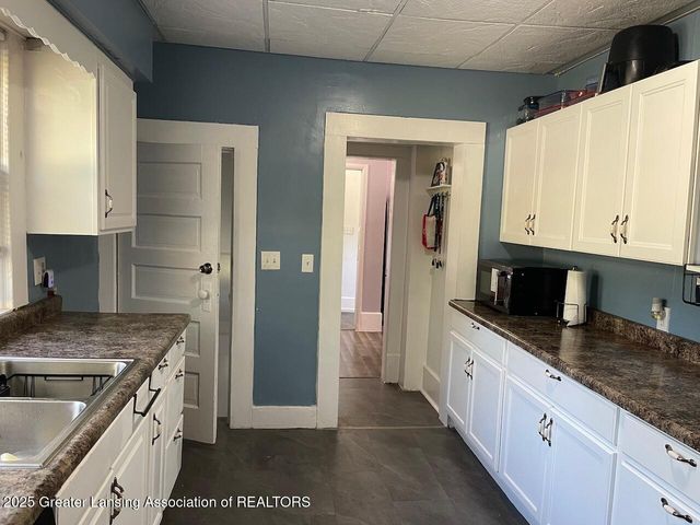 705 Princeton Avenue, Lansing, MI 48915