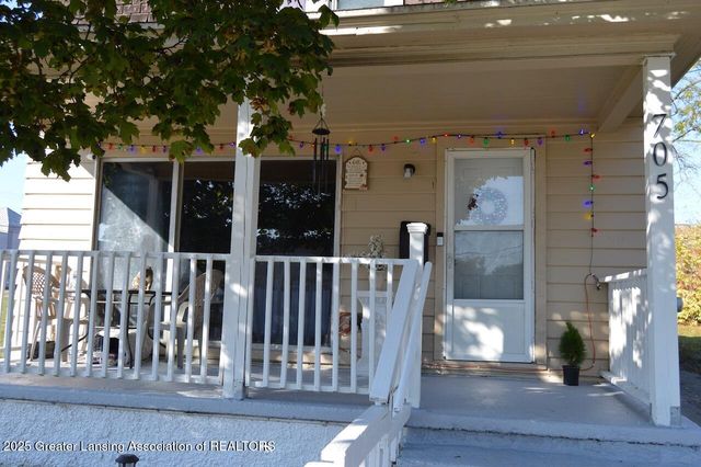705 Princeton Avenue, Lansing, MI 48915