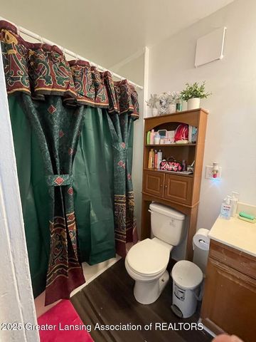 705 Princeton Avenue, Lansing, MI 48915