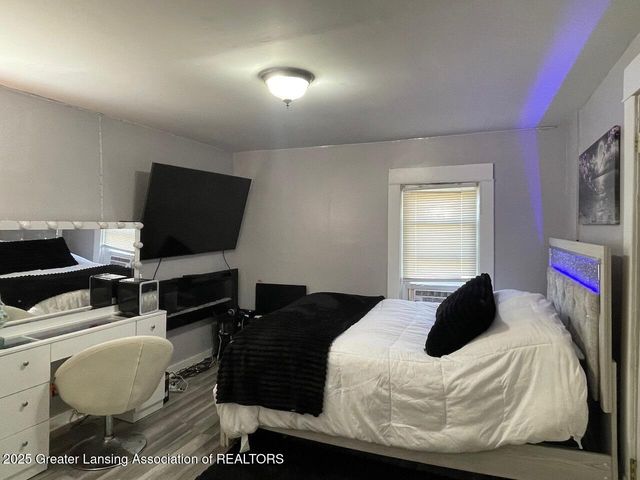 705 Princeton Avenue, Lansing, MI 48915