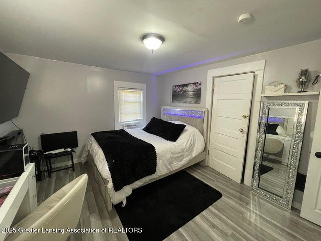 705 Princeton Avenue, Lansing, MI 48915