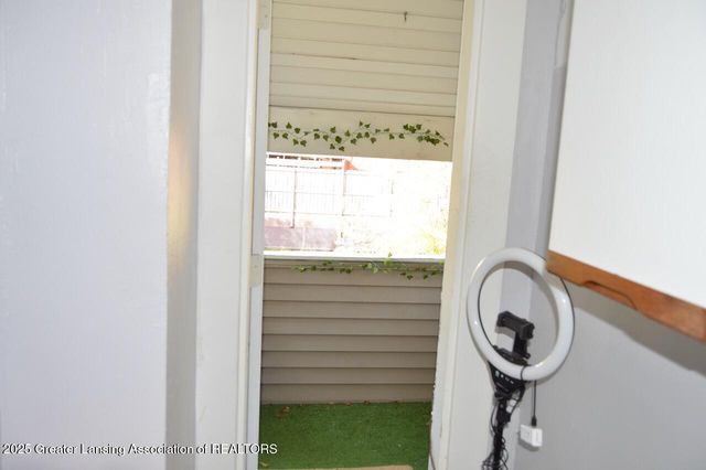 705 Princeton Avenue, Lansing, MI 48915