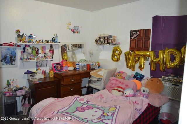 705 Princeton Avenue, Lansing, MI 48915