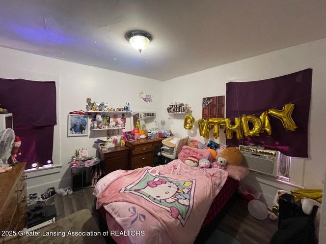 705 Princeton Avenue, Lansing, MI 48915