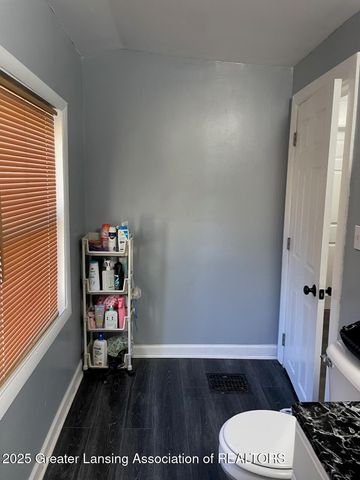 705 Princeton Avenue, Lansing, MI 48915