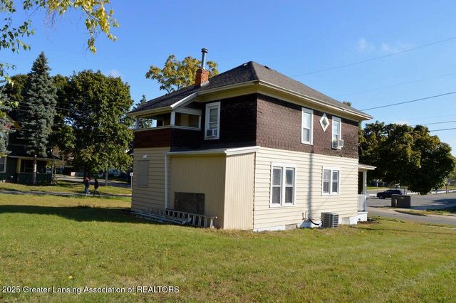 705 Princeton Avenue, Lansing, MI 48915