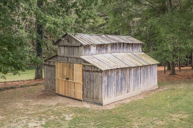 211 Berry Bennett Road, Chatsworth, GA 30705