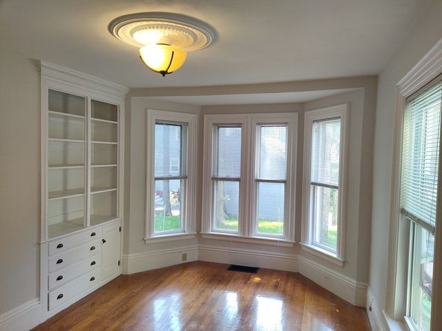 411 Broadway 1, Lynn, MA 01904