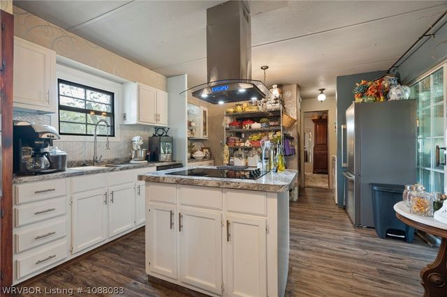 1705 Lincoln Trail, Van Buren, AR 72956