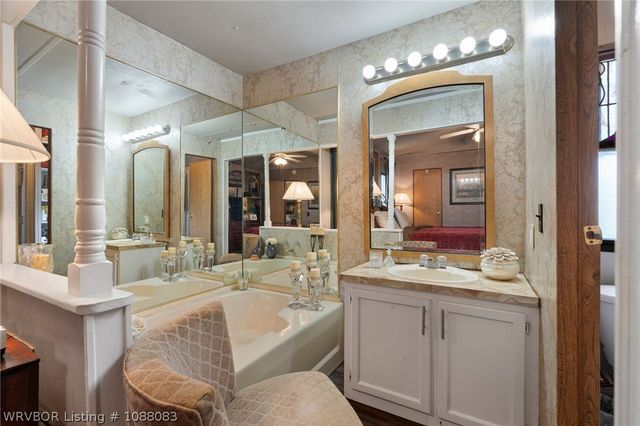 1705 Lincoln Trail, Van Buren, AR 72956