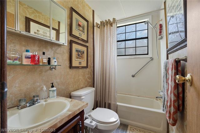1705 Lincoln Trail, Van Buren, AR 72956