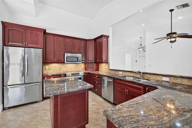 1380 NW 103rd Terrace, Plantation, FL 33322