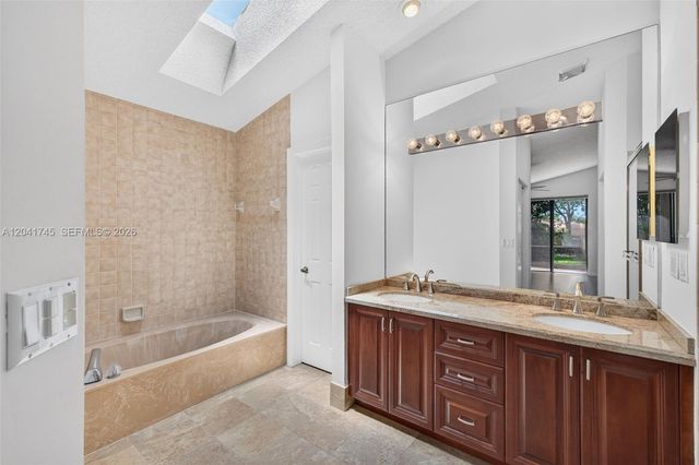 1380 NW 103rd Terrace, Plantation, FL 33322