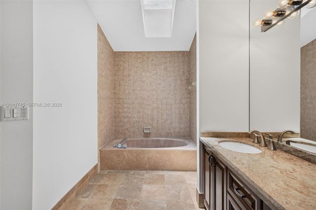 1380 NW 103rd Terrace, Plantation, FL 33322