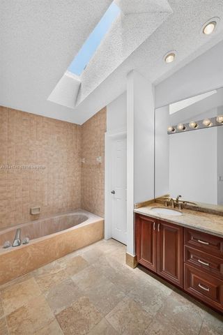 1380 NW 103rd Terrace, Plantation, FL 33322