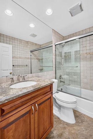 1380 NW 103rd Terrace, Plantation, FL 33322