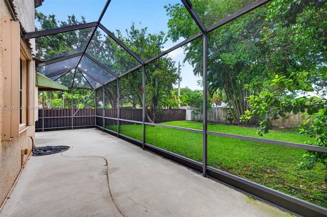 1380 NW 103rd Terrace, Plantation, FL 33322