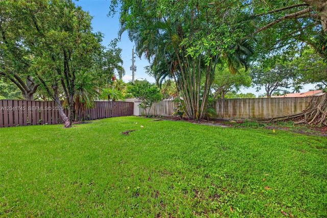 1380 NW 103rd Terrace, Plantation, FL 33322