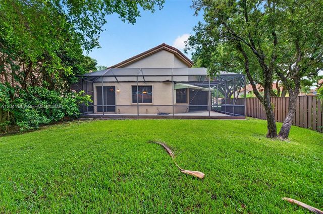 1380 NW 103rd Terrace, Plantation, FL 33322