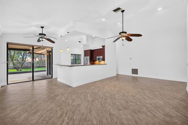 1380 NW 103rd Terrace, Plantation, FL 33322