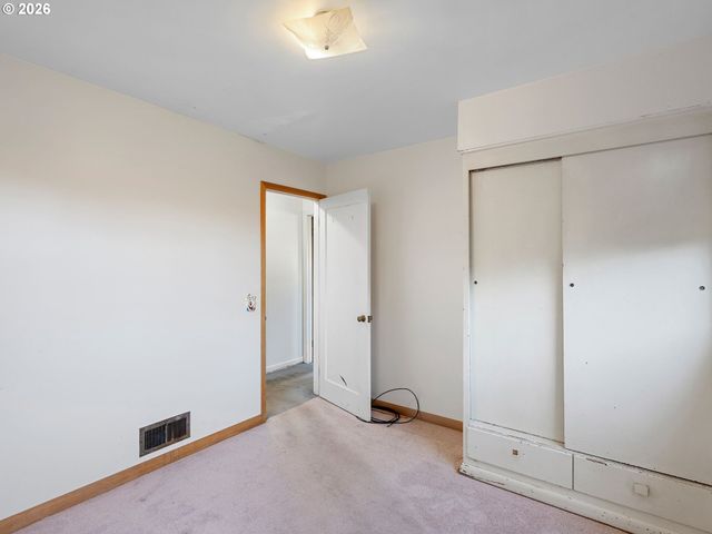 204 Ne 114TH Ave, Portland, OR 97220