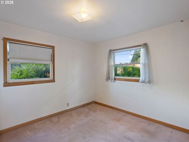 204 Ne 114TH Ave, Portland, OR 97220