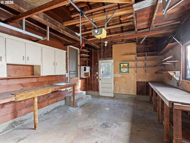 204 Ne 114TH Ave, Portland, OR 97220