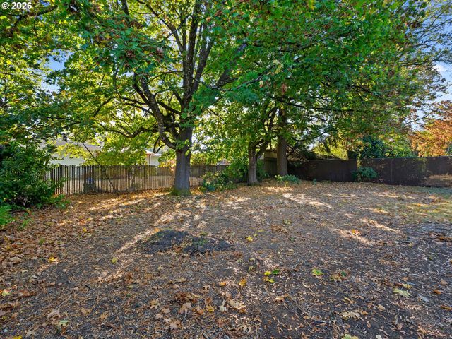 204 Ne 114TH Ave, Portland, OR 97220