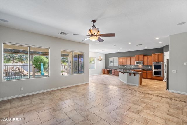 18426 W CHERYL Drive, Waddell, AZ 85355