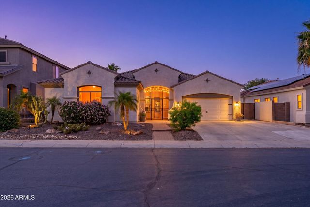 18426 W CHERYL Drive, Waddell, AZ 85355