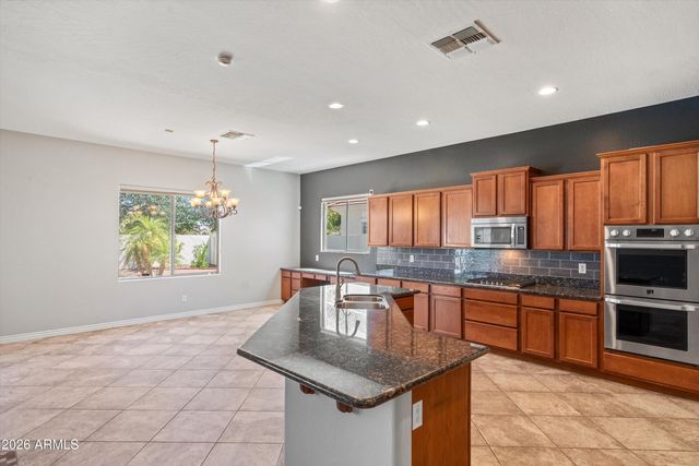 18426 W CHERYL Drive, Waddell, AZ 85355