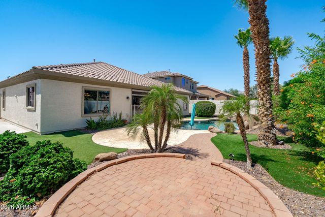 18426 W CHERYL Drive, Waddell, AZ 85355