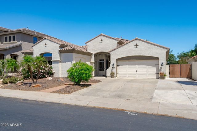 18426 W CHERYL Drive, Waddell, AZ 85355