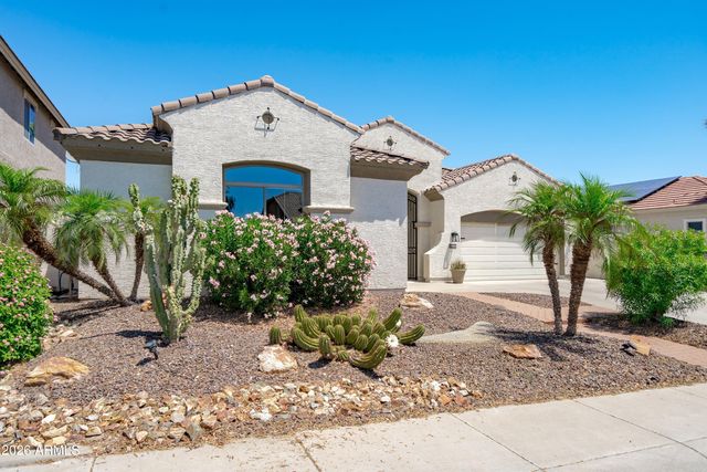 18426 W CHERYL Drive, Waddell, AZ 85355