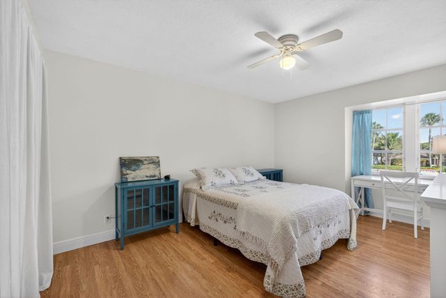 4280 Hazel Avenue C, Palm Beach Gardens, FL 33410